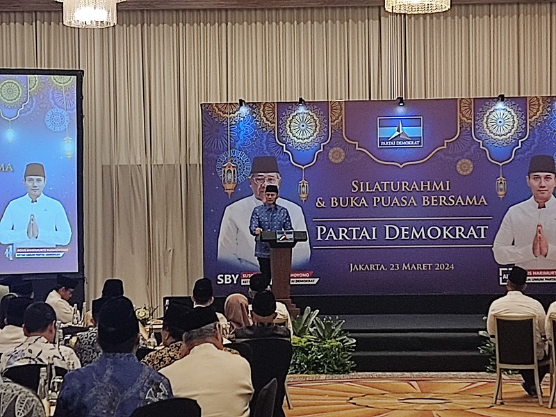 AHY berbicara dalam acara bukber Demokrat (Indonesiaglobe/Ahda)