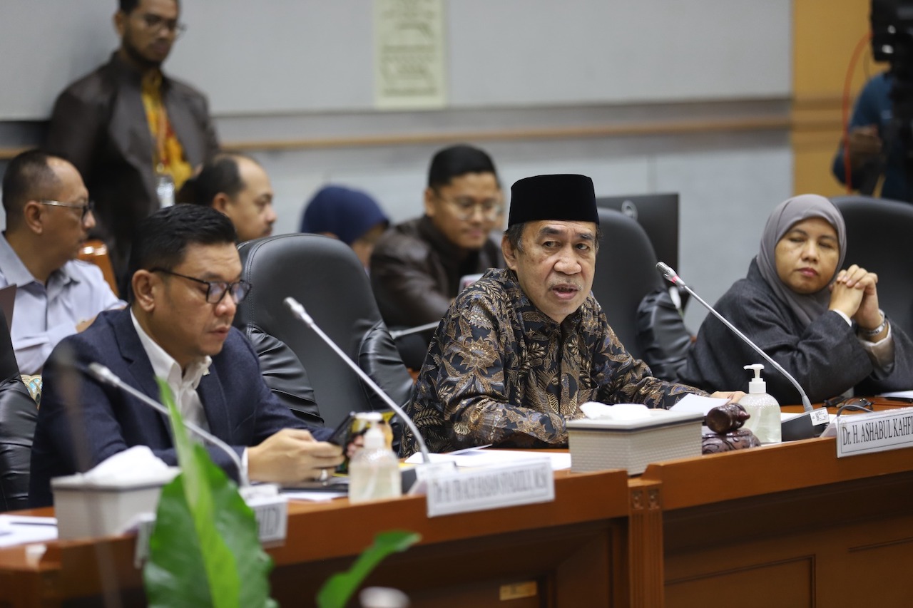 Komisi VIII rapat kerja bersama 6 kementerian bahas pengambilan keputusan RUU KIA. (IndonesiaGlobe/Elvis Sendouw)