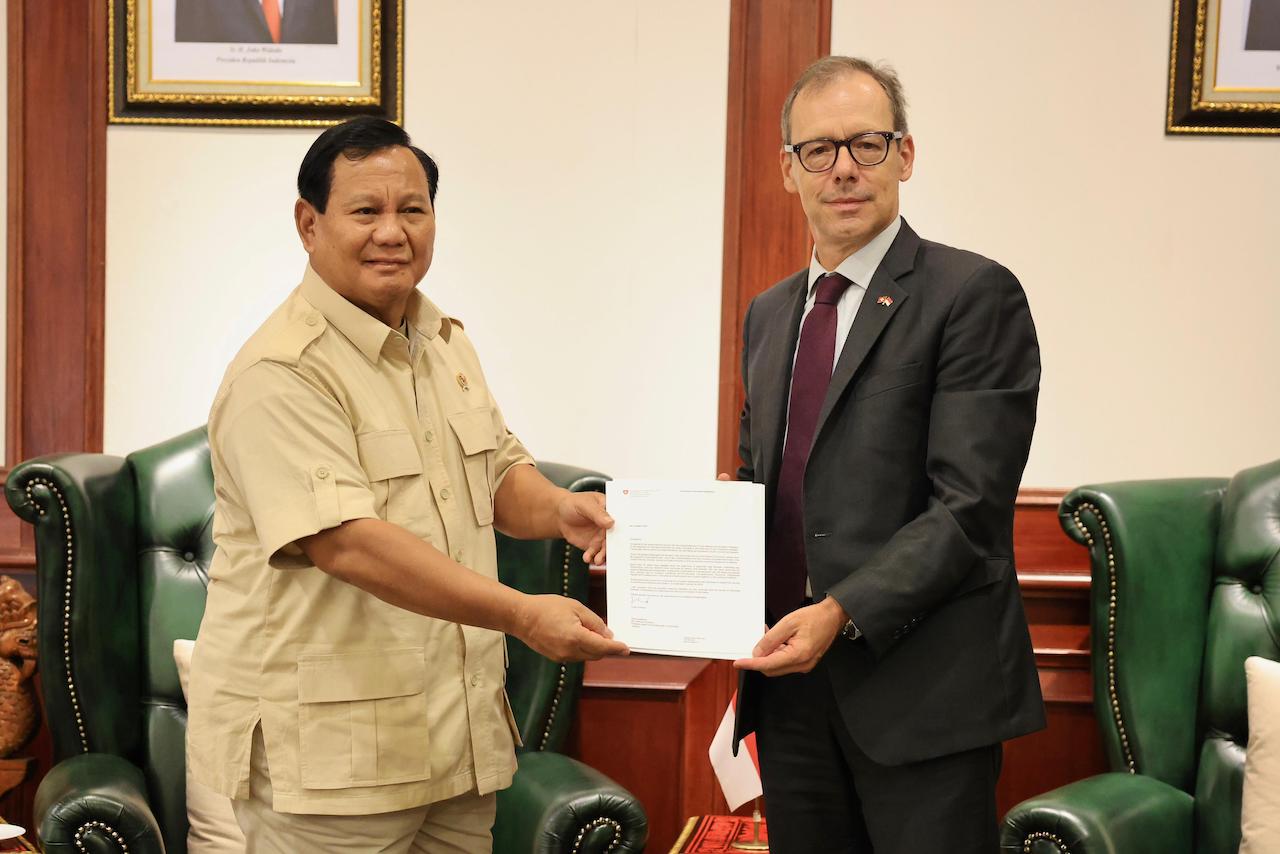 Prabowo Subianto mendapatkan ucapan selamat dari Presiden Swiss. (foto/Gerindra)