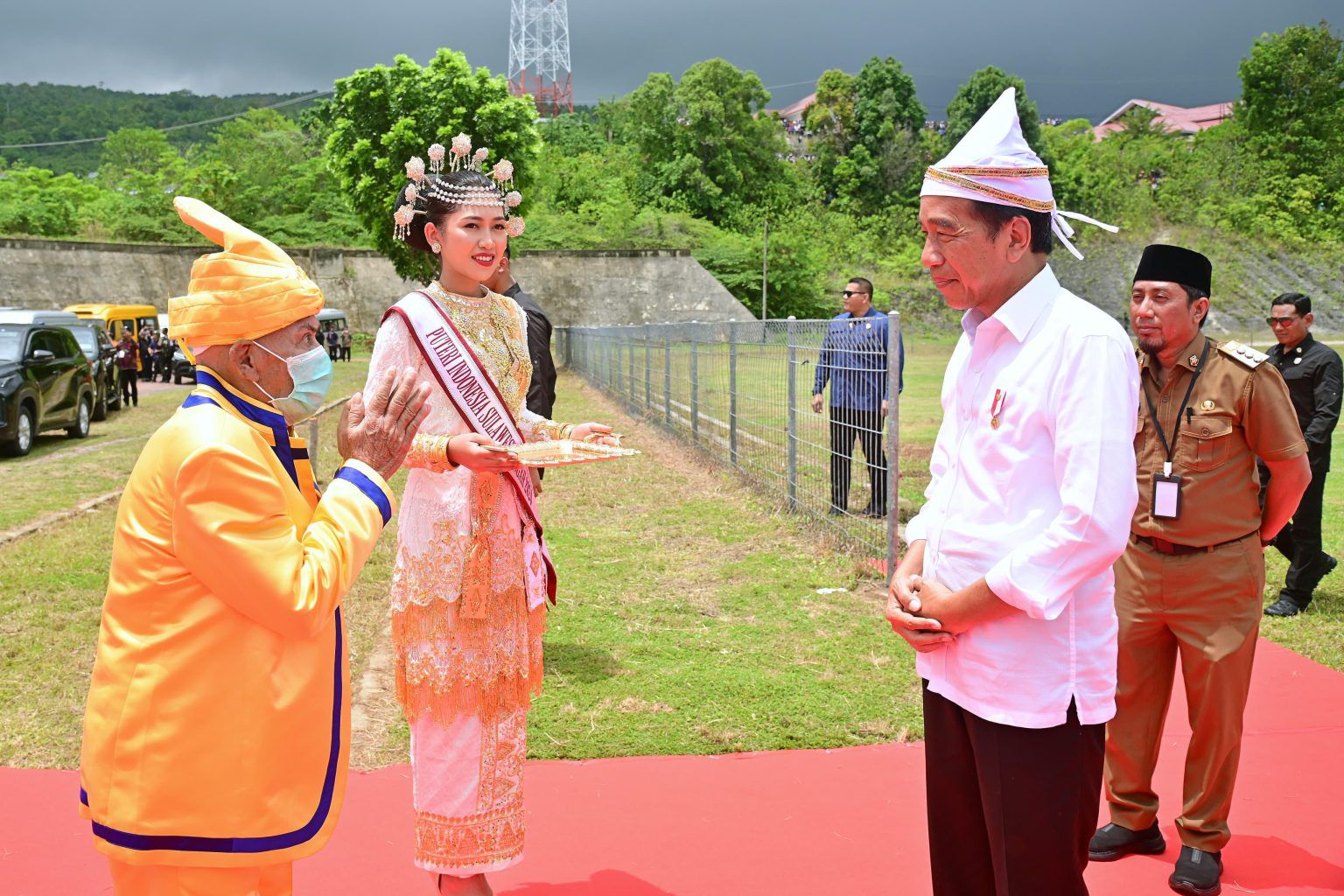 Presiden Jokowi tiba di helipad Lapangan Bukit Trikora. (Foto/Setpres)