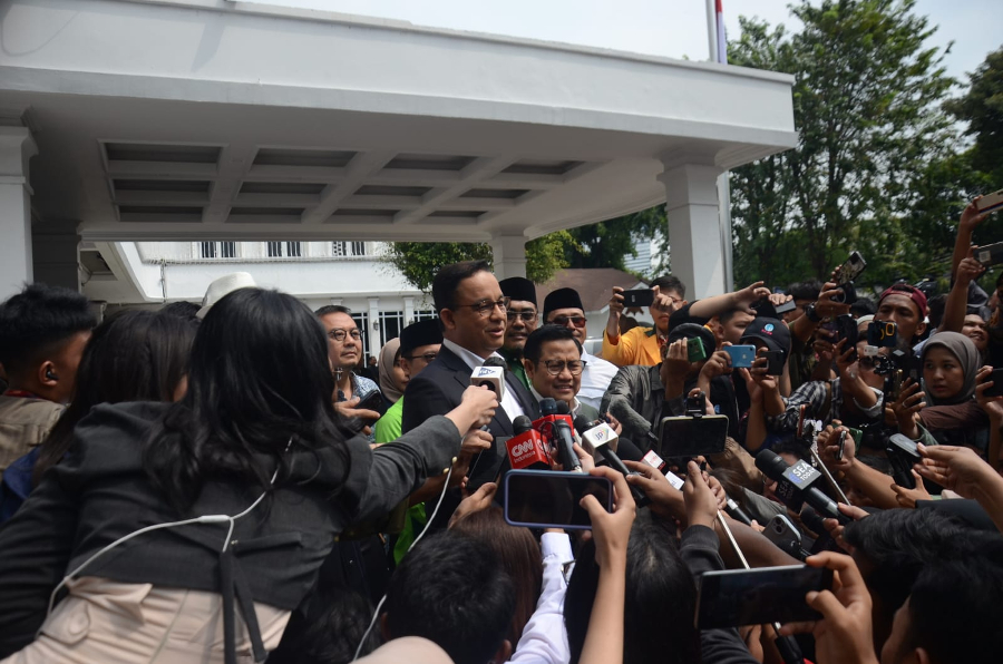 Anies Baswedan dan Muhaimin Iskandar saat hadiri penetapan Prabowo-Gibran di KPU. (Foto/Oke Atmaja)