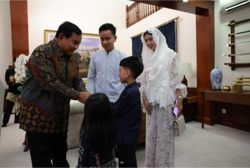 Momen Prabowo saat silaturahmi dengan Jokowi di Istana Negara . (Foto/Instagram: Kaesang)