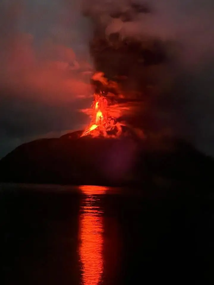 Erupsi Gunung Ruang. (Foto: Dok BNPB)