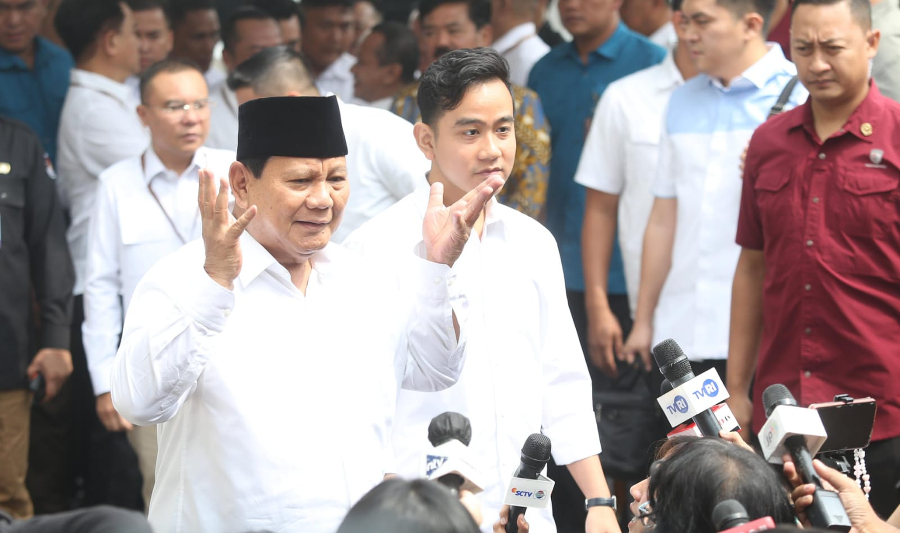 Prabowo Subianto danGibran Rakabuming Raka jelang penetapan presiden dan wakil presiden terpilih. (Foto/Oke Atmaja)