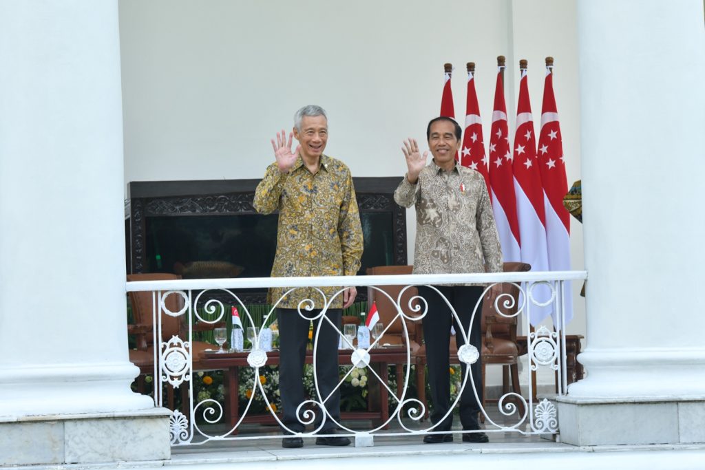 Presiden RI Jokowi dan PM Singapura Lee Hsien Loong. (Foto/setkab)