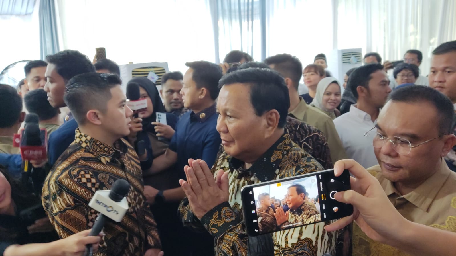 Prabowo saat hadiri Open House Wakil Ketua DPR RI Sufmi Dasco Ahmad. (BeritaNasional/Ahda Bayhaqi).