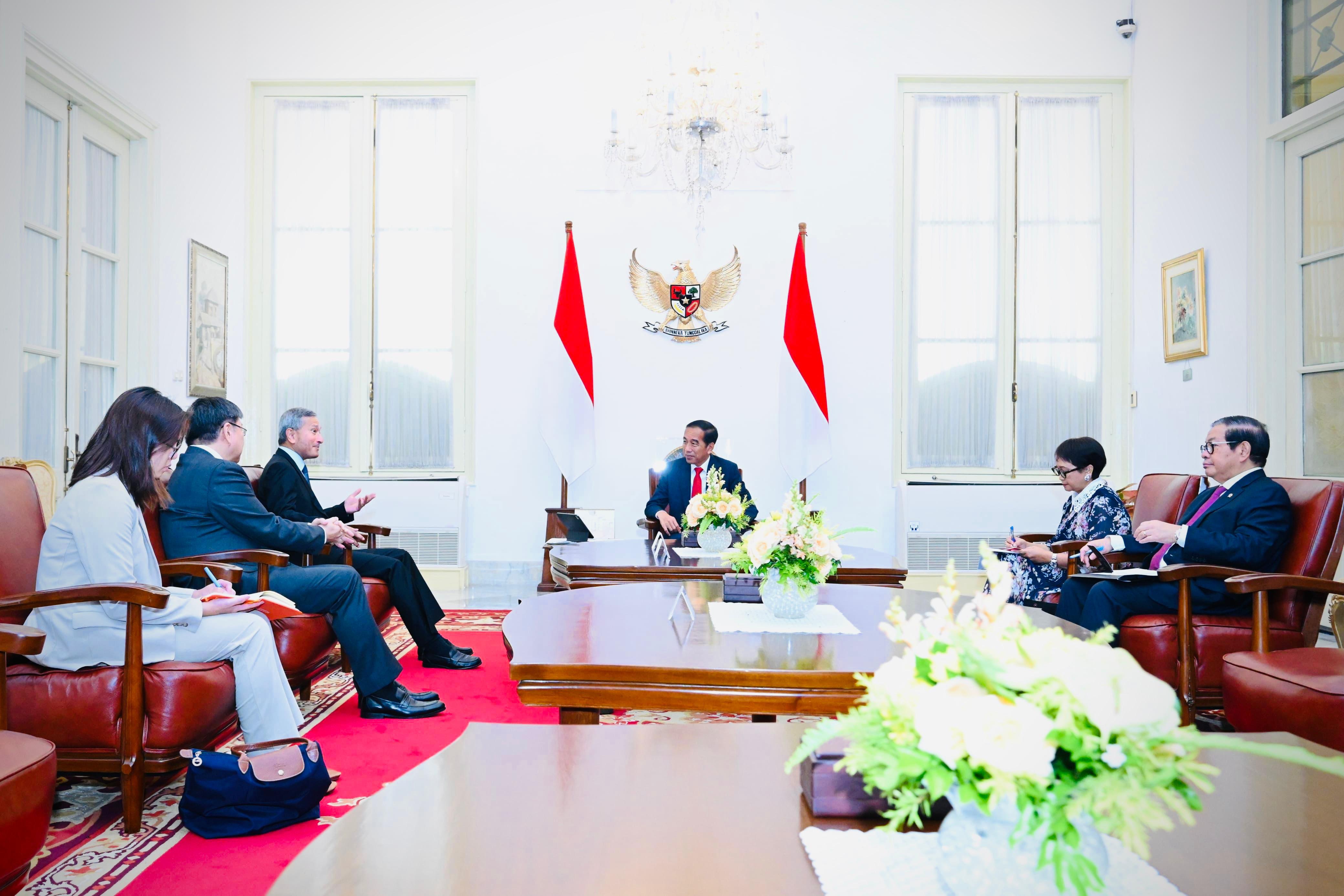 Presiden Jokowi bertemu Menlu Singapura. (Foto/Biro Pers, Media, dan Informasi Sekretariat Presiden RI).