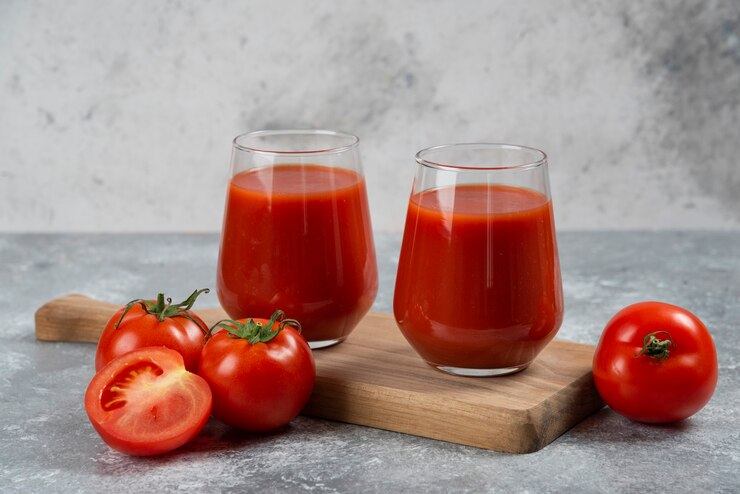 Jus tomat baik untuk kesehatan jantung. (Foto/Freepik)