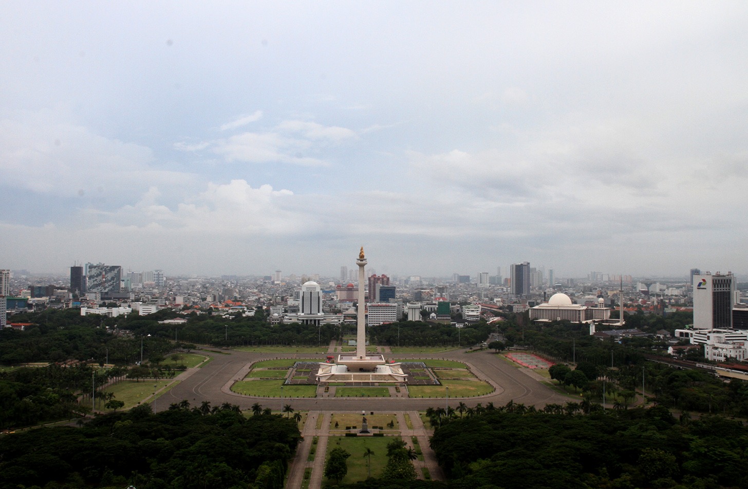 Ilustrasi cuaca Jakarta Cerah. (BeritaNasional/Oke Atmaja).