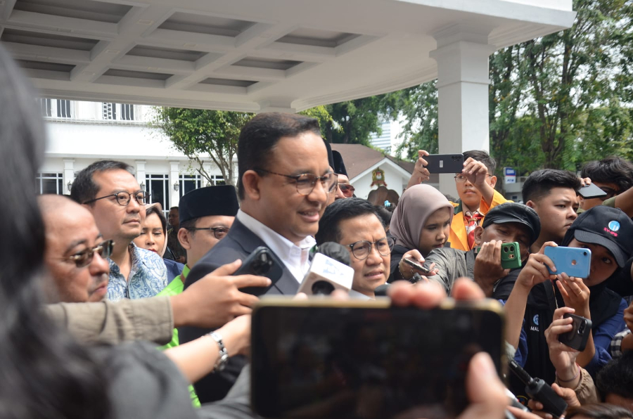Anies Baswedan dan Muhaimin Iskandar saat hadiri penetapan Prabowo-Gibran di KPU. (Foto/Oke Atmaja)