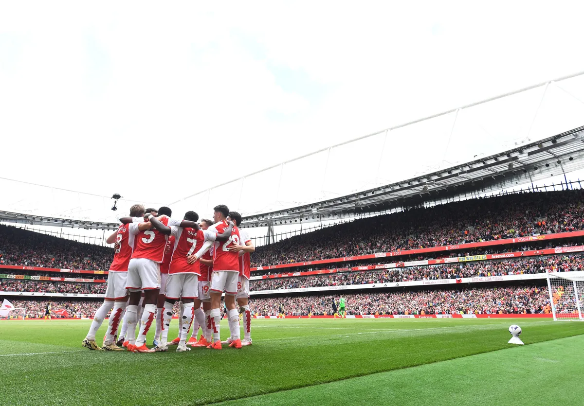 Skuad Arsenal merayakan gol kemenangan lawan Bournemouth. (Foto/Premier League)
