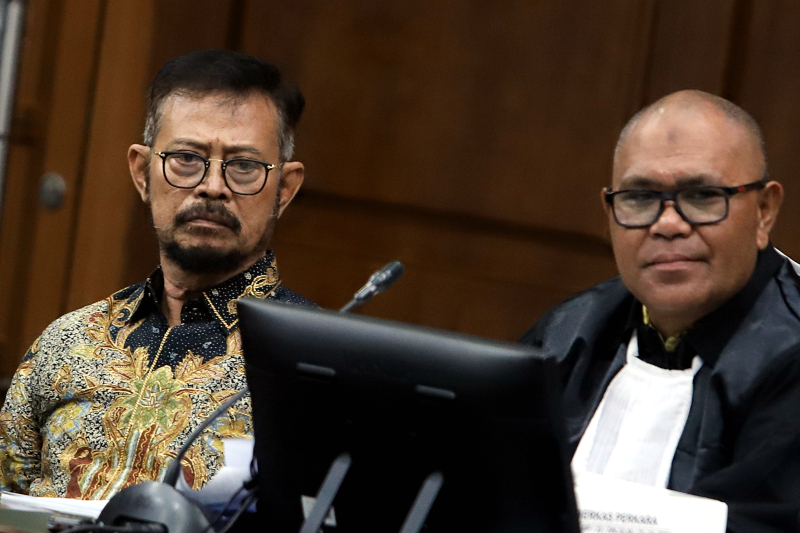 Terdakwa kasus pemerasan dan gratifikasi Syahrul Yasin Limpo (kiri). (BeritaNasional/Elvis Sendouw).
