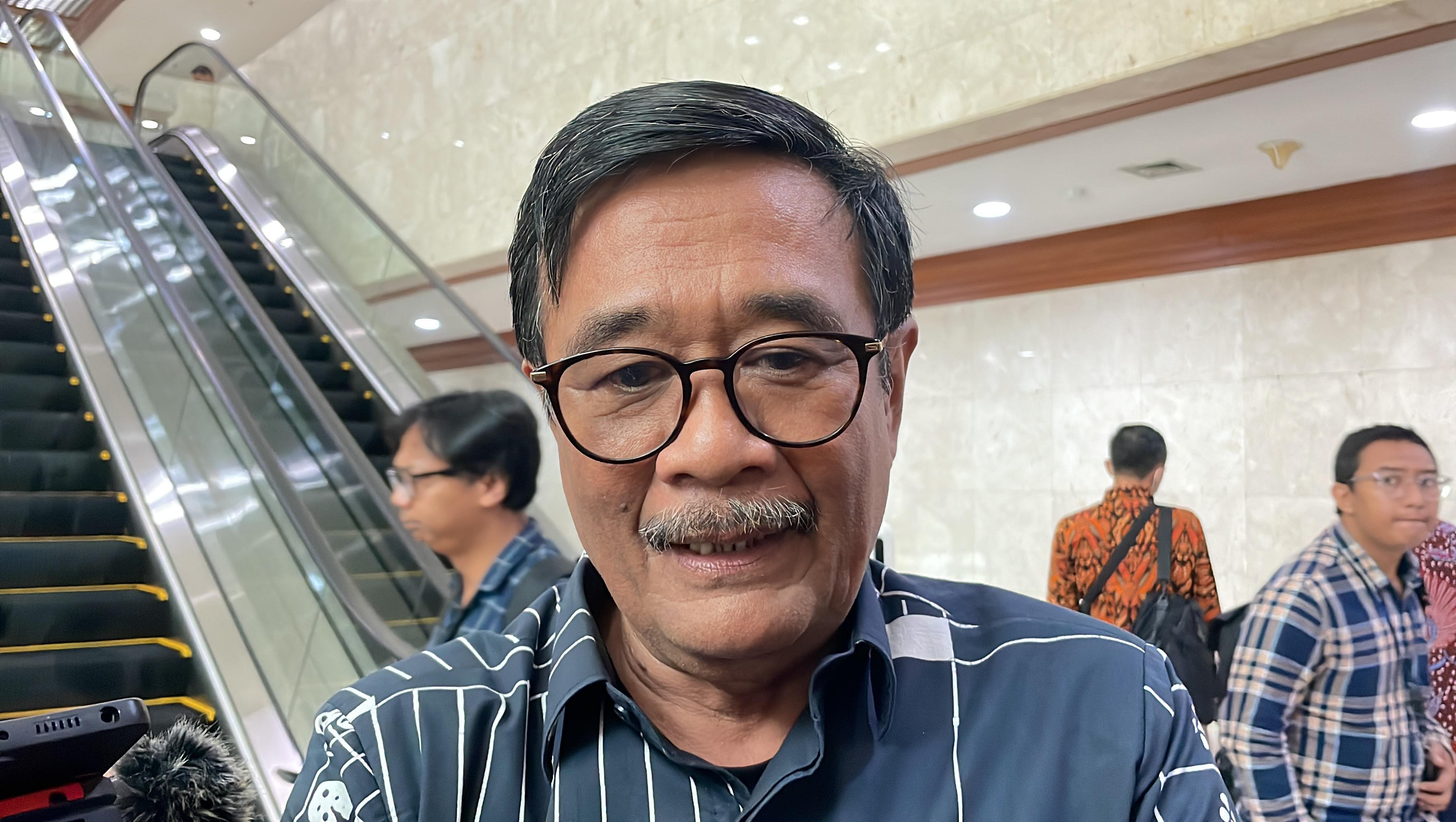 Ketua DPP PDI Perjuangan (PDIP) Djarot Saiful Hidayat di Kompleks Parlemen, Senayan, Jakarta, Selasa (28/5/2024). (BeritaNasional/Ahda)