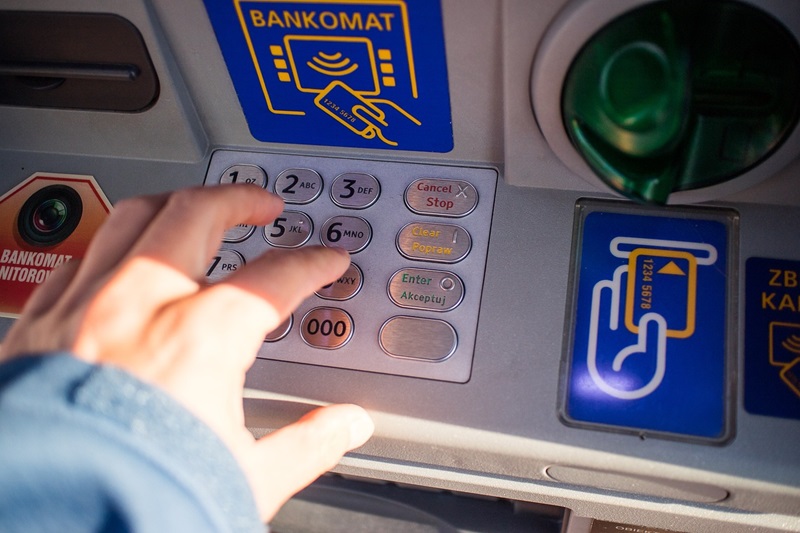 Ilustrasi kejahatan di ATM (Foto/Pixabay)