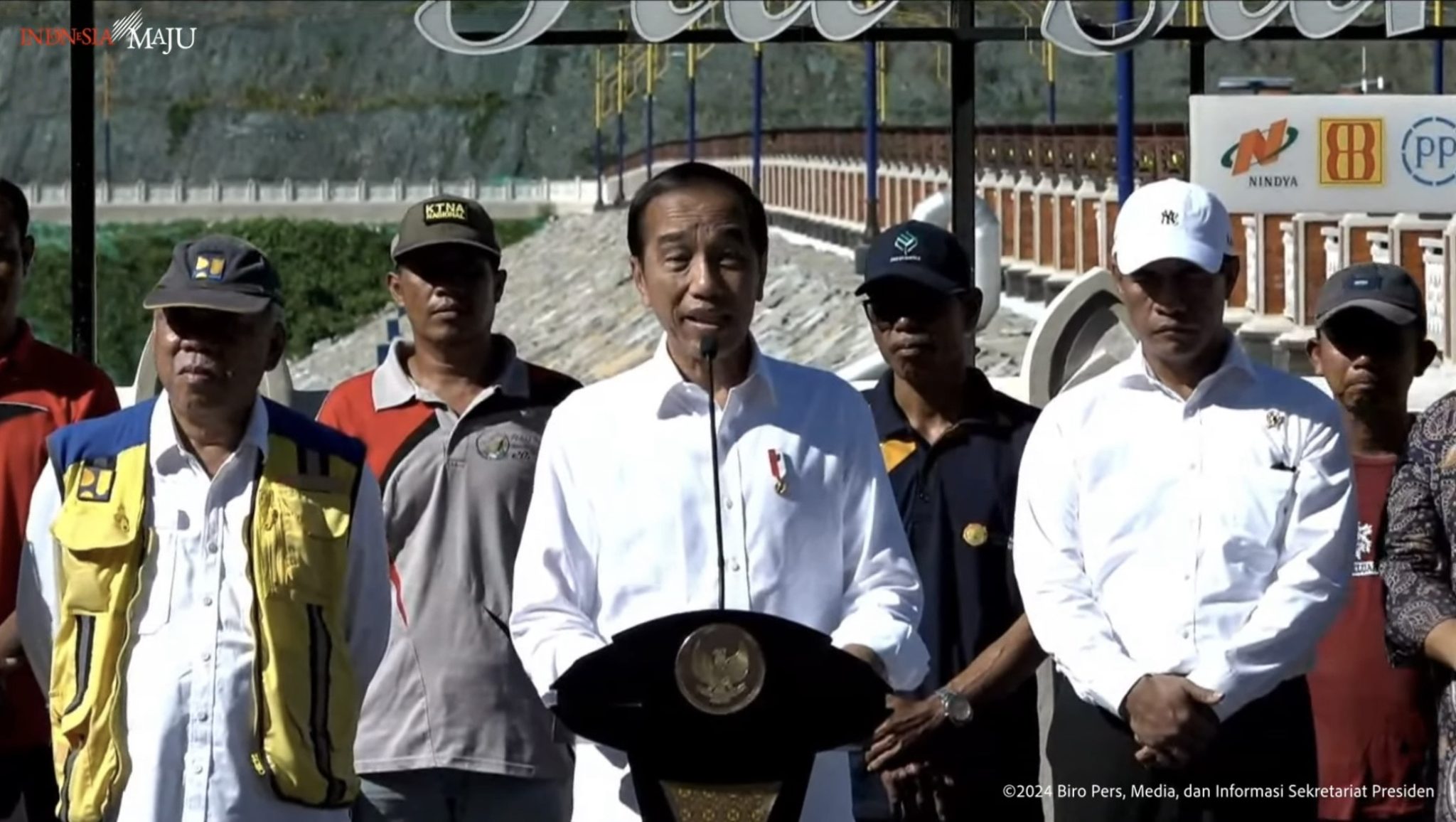 Presiden Jokowi resmikan Bendungan Tiu Suntuk. (Foto/Setkab)