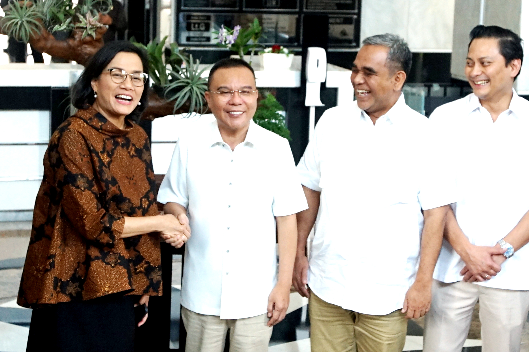Pertemuan antara Menkeu dengan Tim Gugus Tugas Sinkronisasi Prabowo-Gibran tersebut guna menyelaraskan RAPBN 2025. (BeritaNasional/Elvis Sendouw)