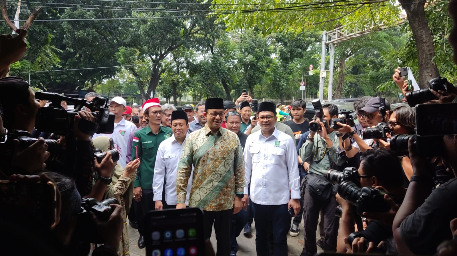 Anies Baswedan saat datang ke DPW PKB Jakarta. (BeritaNasional/Ahda).