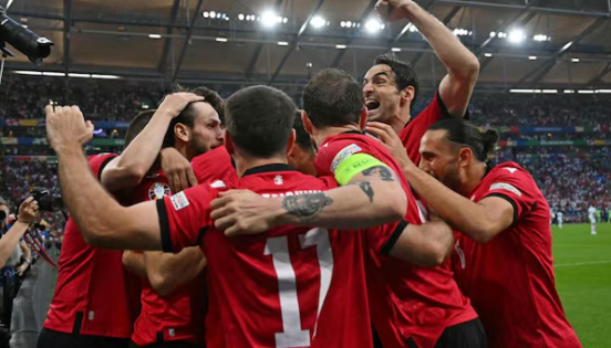 Georgia sukses menyingkirkan Hungaria di peringkat 3 terbaik Euro 2024 setelah mengalahkan Portugal dengan skor 2-0. (Foto/UEFA)