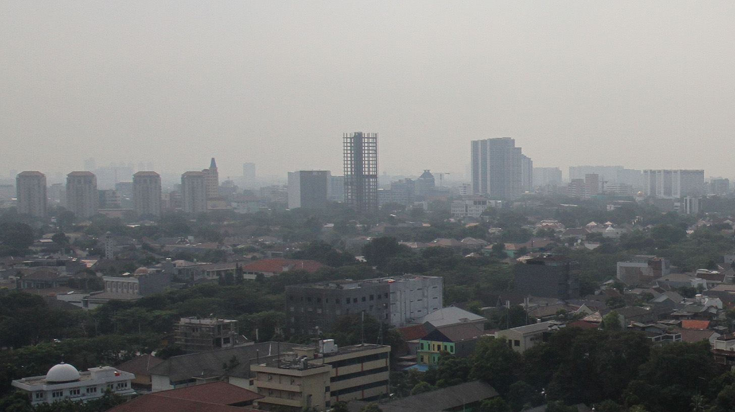 Situasi udara di langit Jakarta. (BeritaNasional.Com/Oke Atmaja)