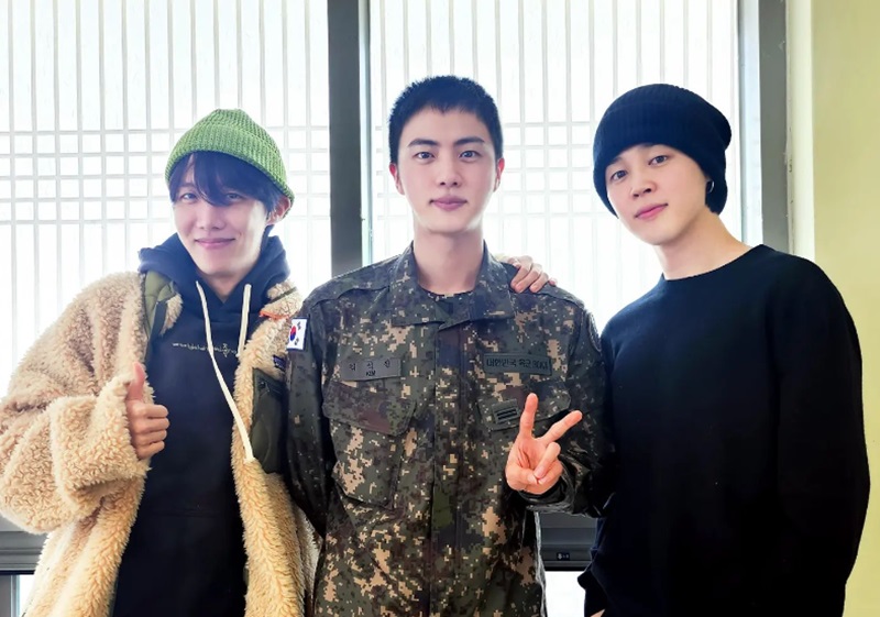 Jin BTS tengah saat wajib militer (Foto/Inst Jin)