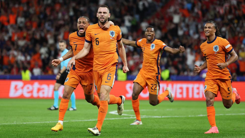 Pemain Timnas Belanda merayakan kemenangan atas Turki di perempat fina Euro 2024. (Foto/UEFA)