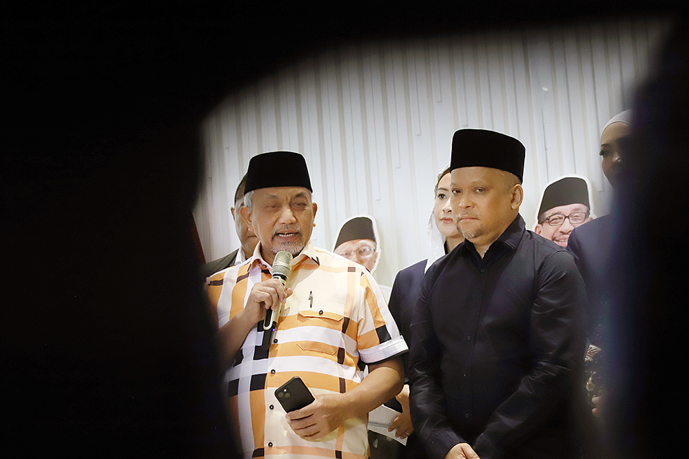 Presiden PKS Ahmad Syaikhu.(kiri) (BeritaNasional/Elvis)