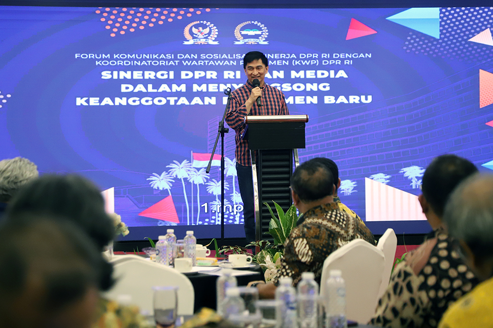 Forum Komunikasi dan Sosialisasi Kinerja DPR RI dengan Koordinatoriat Wartawan Parlemen (KWP) dan diskusi bertema "Sinergi DPR RI dengan Media Menyongsong Keanggotaan Parlemen Baru". (BeritaNasional/Elvis Sendouw)