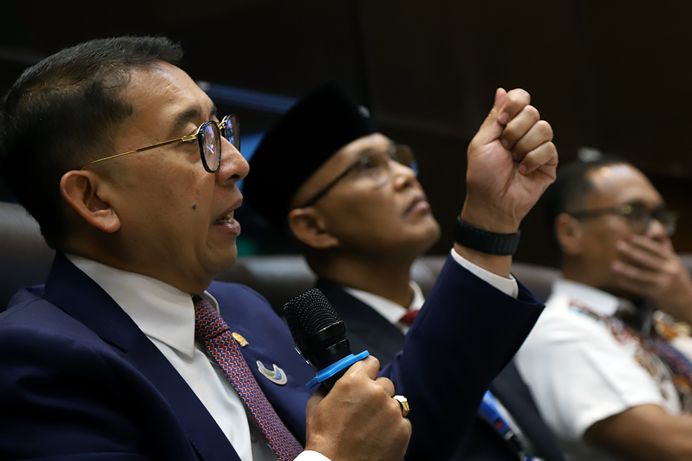 Diskusi Dialektika Demokrasi bertema "Peran Parlemen Indonesia Mendorong Kemerdekaan Palestina Pasca Putusan ICJ". (BeritaNasional/Elvis Sendouw)