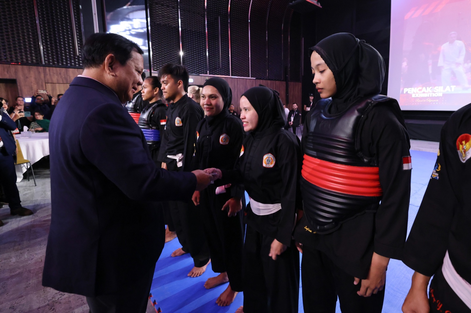 Prabowo Subianto menghadiri ekshibisi olahraga bela diri pencak silat di Paris. (Foto/Tim Prabowo).