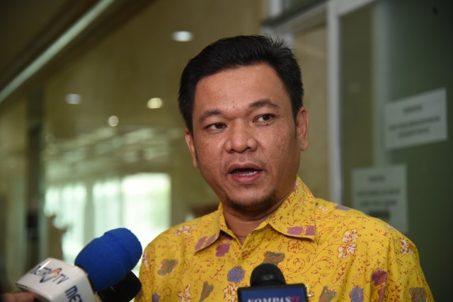 Ketua DPP Golkar Ace Hasan Syadzily membahas soal pencalonan Kapolda Jateng Ahmad Luthfi di Pilgub Jawa Tengah. (Foto/Fraksi Golkar)