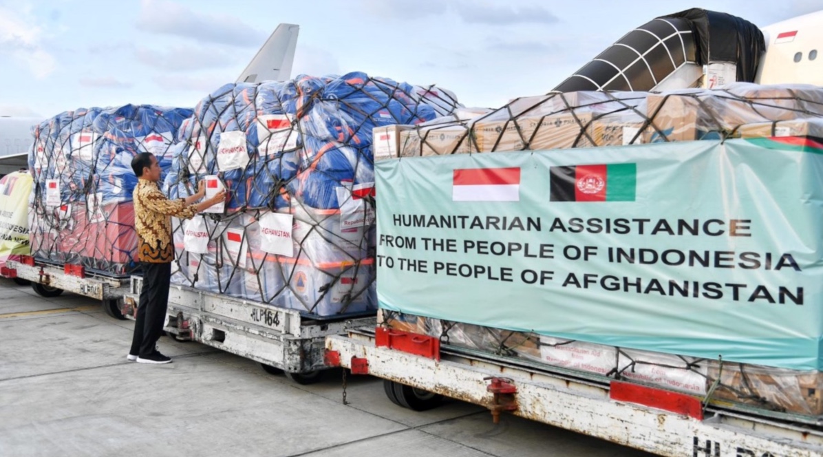 Pemerintah Indonesia mengirimkan bantuan kemanusiaan untuk korban bencana alam di Papua Nugini dan Afganistan. (Foto/BPMI)