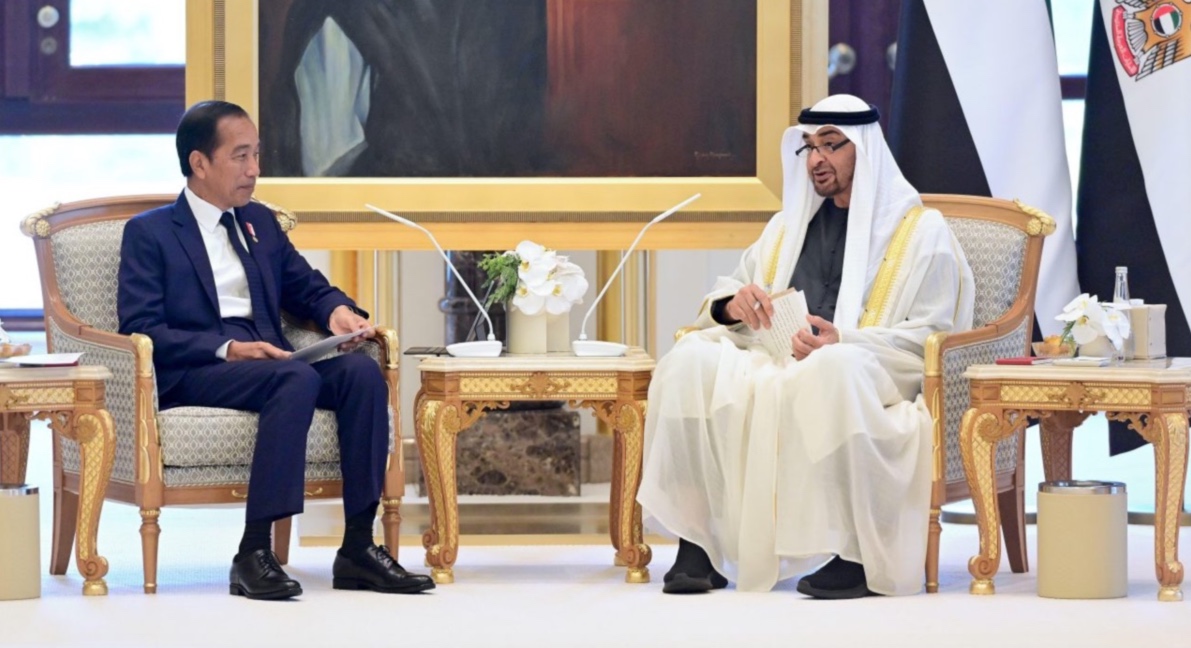 Presiden Joko Widodo mengadakan pertemuan bilateral dengan Presiden Mohamed bin Zayed Al Nahyan (MBZ). (Foto/BPMI).