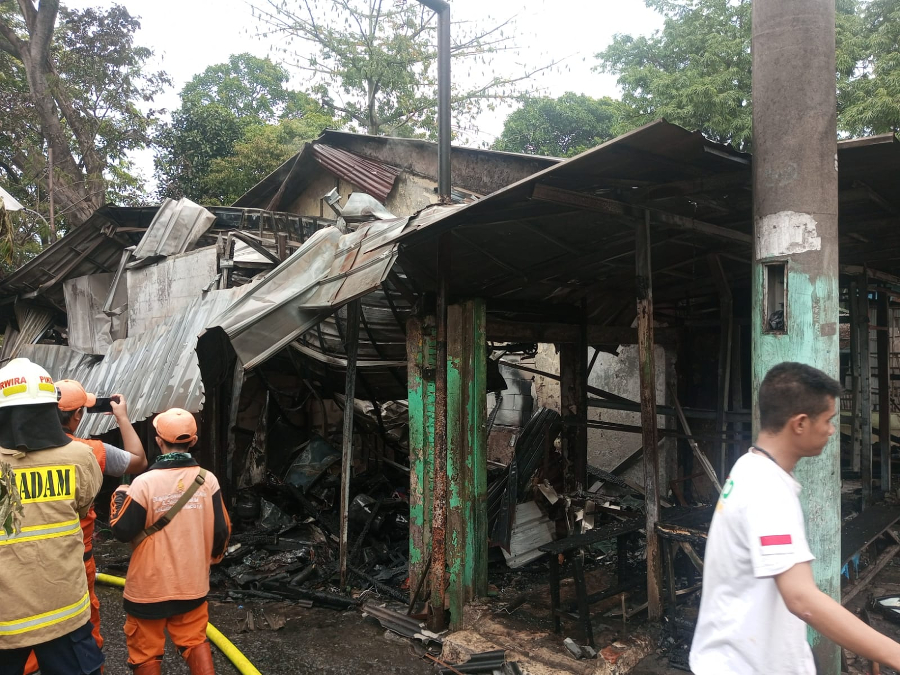Kebakaran di Terminal Kampung Rambutan. (Foto/Ist)
