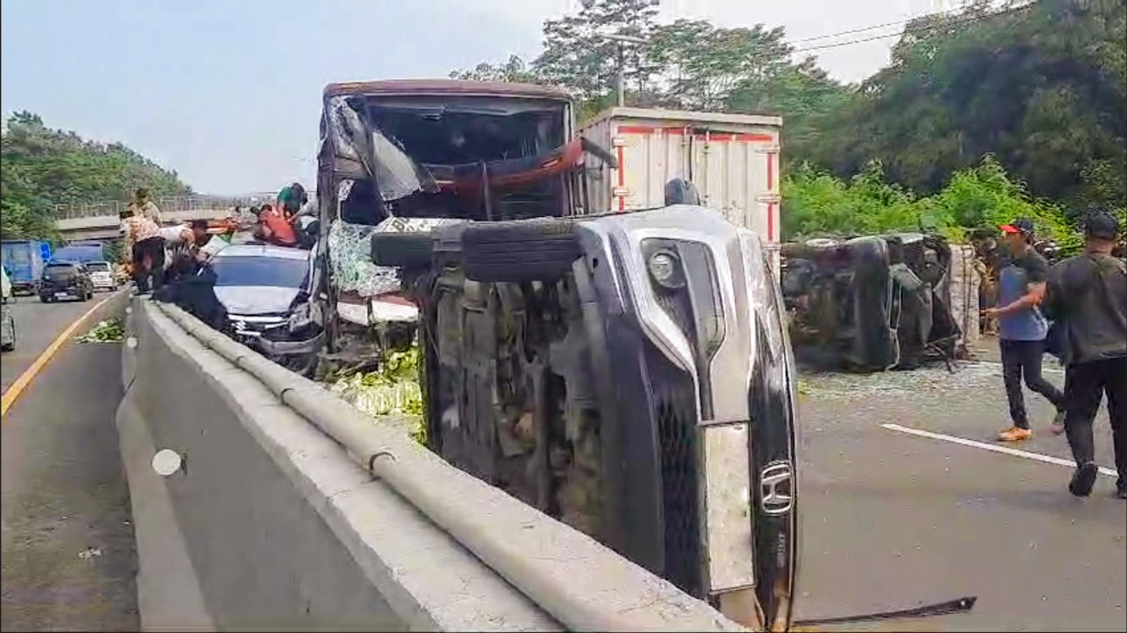 Kecelakaan Terjadi di KM 85+600 Ruas Tol Cipularang arah Jakarta. (Foto/JasaMarga).