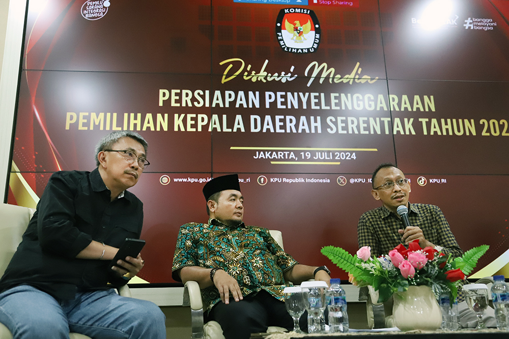 Diskusi publik KPU persiapan penyelenggaraan Pemilihan Pilkada serentak 2024. (BeritaNasional/Elvis Sendouw)