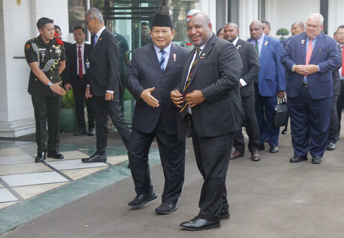 Menhan Prabowo Subianto saat menerima kunjungan Perdana Menteri Papua Nugini James Marape. (BeritaNasional/Oke Atmaja)