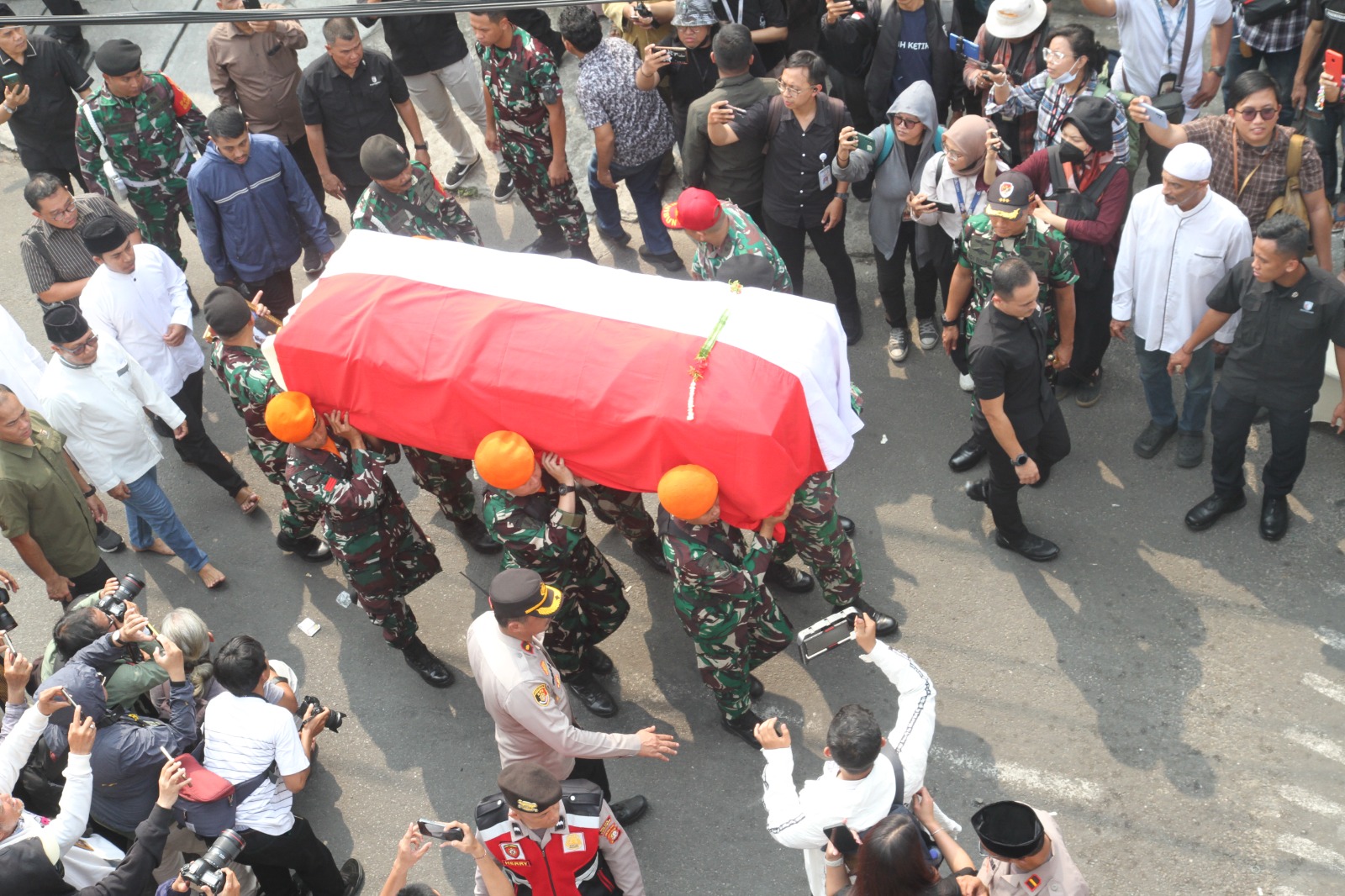 Jenazah almarhum Hamzah Haz. (BeritaNasional/Oke Atmaja).