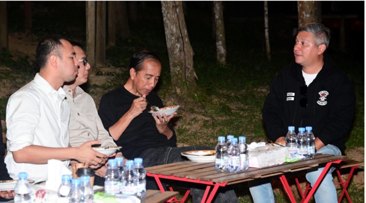 Presiden Jokowi mengajak influencer makan malam di IKN. (Foto/BPMI).