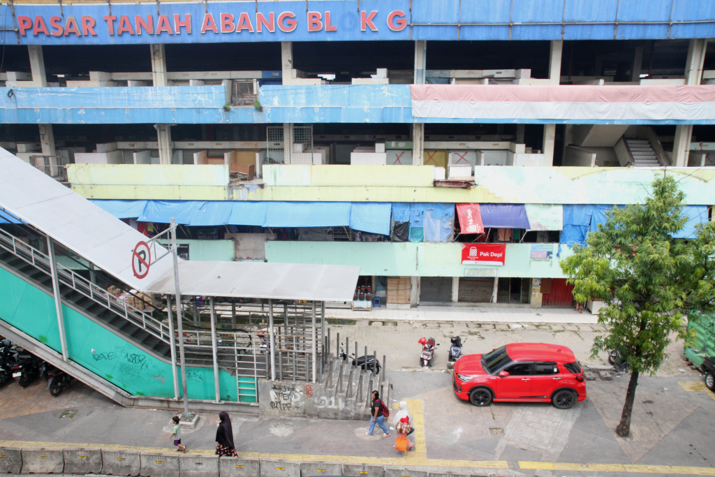 Suasana blok G Pasar Tanah Abang di Jakarta, Kamis (18/7/2024).  (Berita nasional.com/Oke Atmaja)