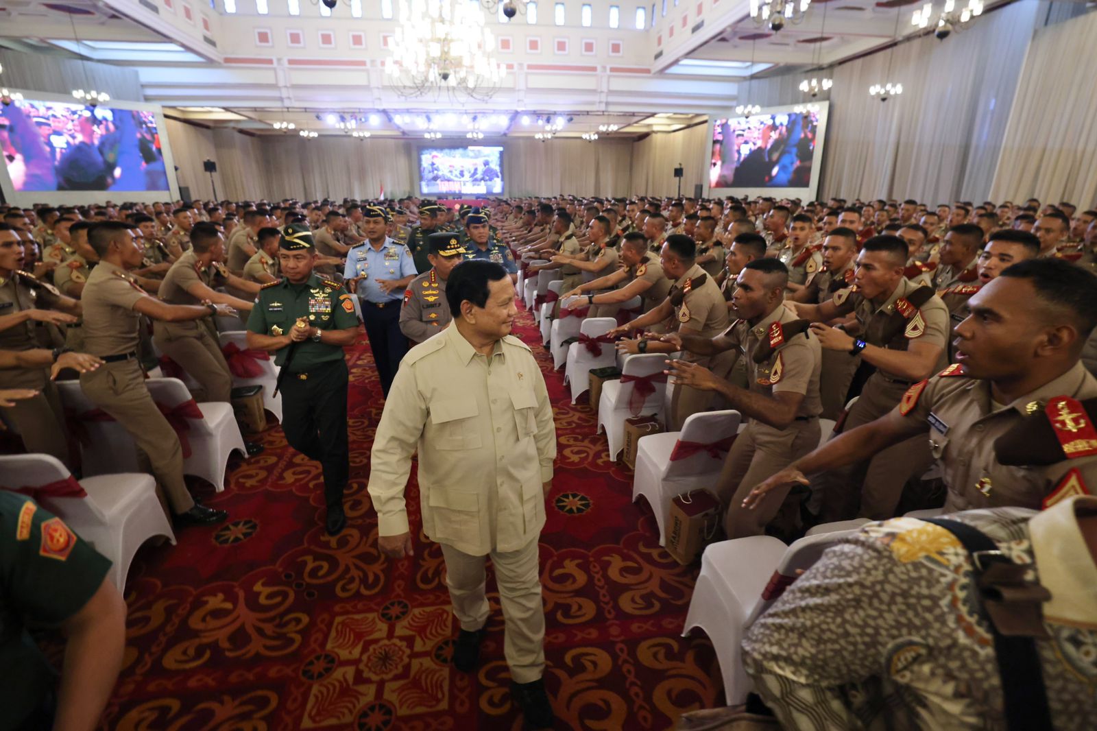 Menhan Prabowo Subianto memberikan pembekalan kepada calon perwira remaja TNI-Polri. (Foto/Tim Prabowo).