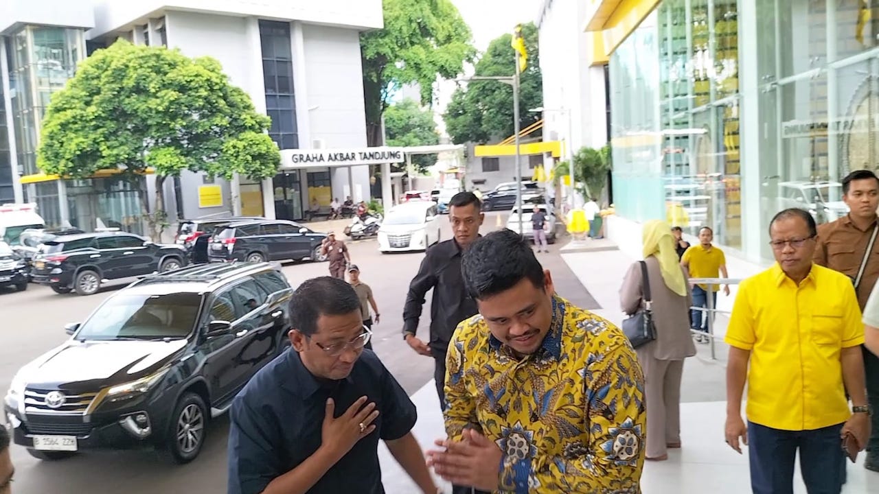 Bakal calon Gubernur Sumut Bobby Nasution (kanan). (BeritaNasional/Panji)