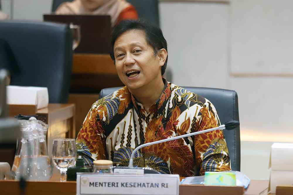 Menteri Kesehatan Budi Gunadi Sadikin mengikuti rapat kerja bersama komisi IX. (BeritaNasional/Elvis Sendouw)