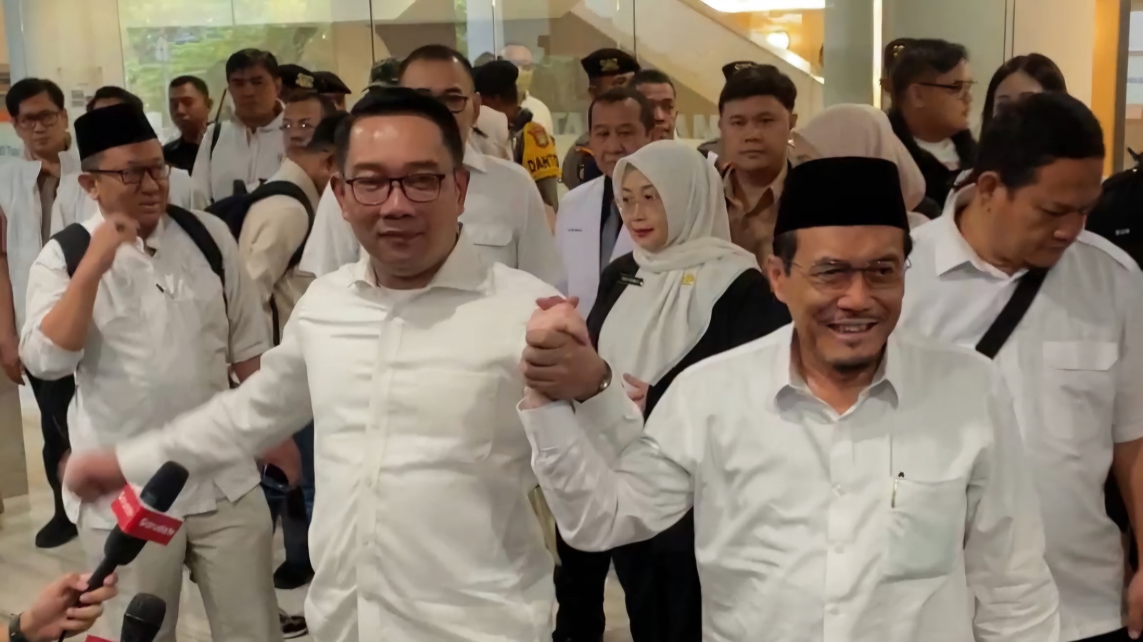 Bakal Calon Gubernur dan Bakal Wakil Gubernur DKI Jakarta 2024 Ridwan Kamil-Suswono. (BeritaNasional/Panji Septo).