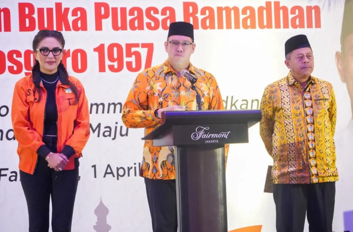 Anggota Komisi I DPR RI Dave Laksono (tengah). (Foto/instagram/davefikarno)