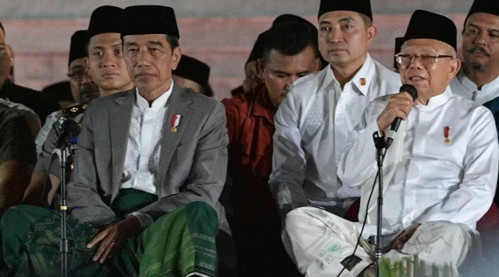 Presiden Jokowi dan Wapres Ma'ruf Amin dalam acara Zikir dan Doa Kebangsaan 79 Tahun Indonesia Merdeka. (Foto/Setwapres)