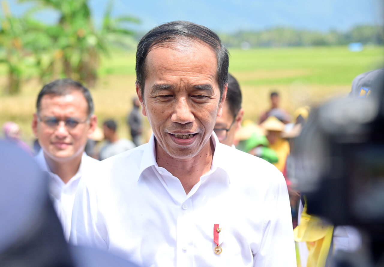 Presiden Jokowi saat memberikan keterangan. (Foto/BPMI)