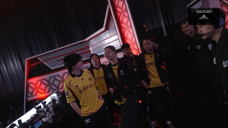 Tangkapan layar laga FNOC melawan Team Liquid di MPL ID S14. (Foto/YouTube MPL ID))