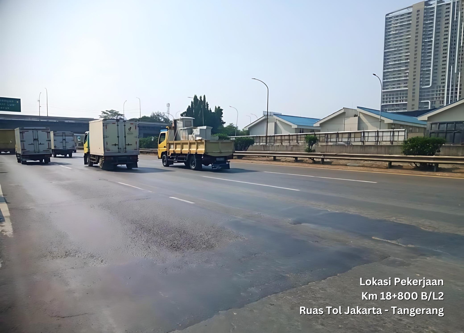 Pemeliharaan perkerasan jalan pada Ruas Tol Jakarta-Tangerang. (Foto/Jasamarga).