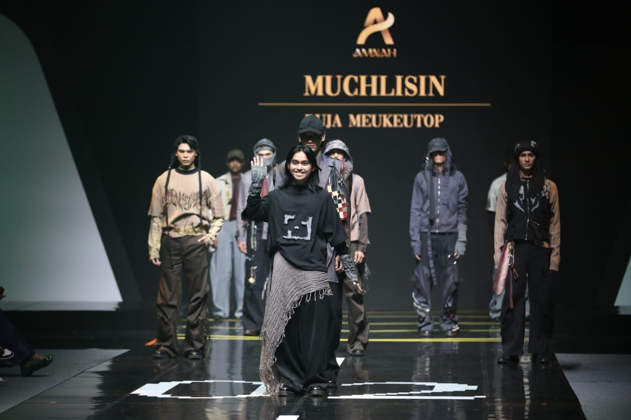 Karya Desainer dan AMANAH Youth Top Models Ditampilkan di Fashion Show Muffest 2024. (Foto/Amanah Aceh).