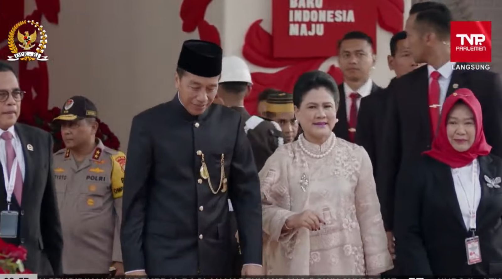 Presiden Jokowi bersama Iriana Jokowi hadiri sidang tahunan MPR. (Foto/tangkapan layar YouTube TV Parlemen).